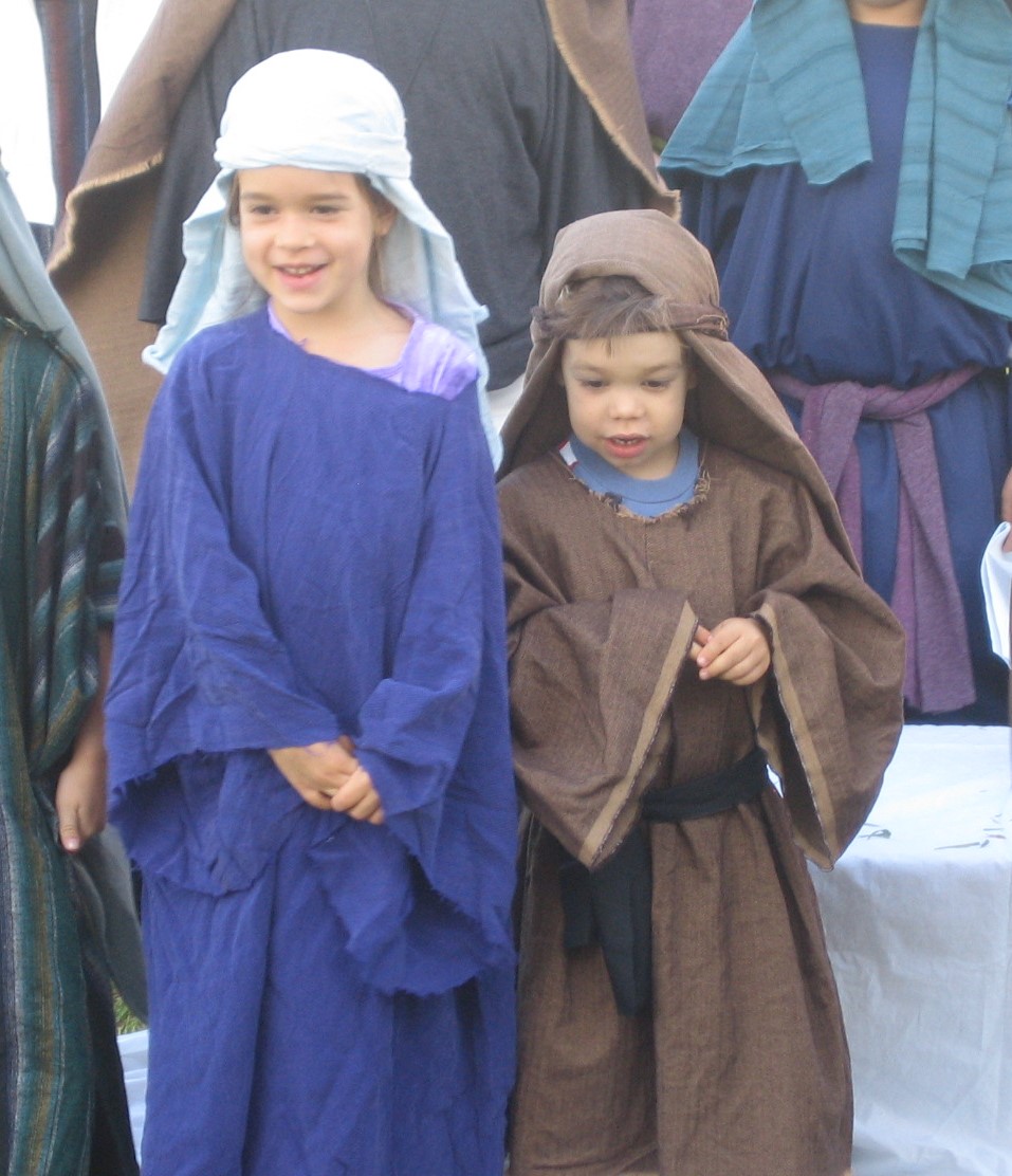 Kids acting out a Bible story - homeschooldrama.com
