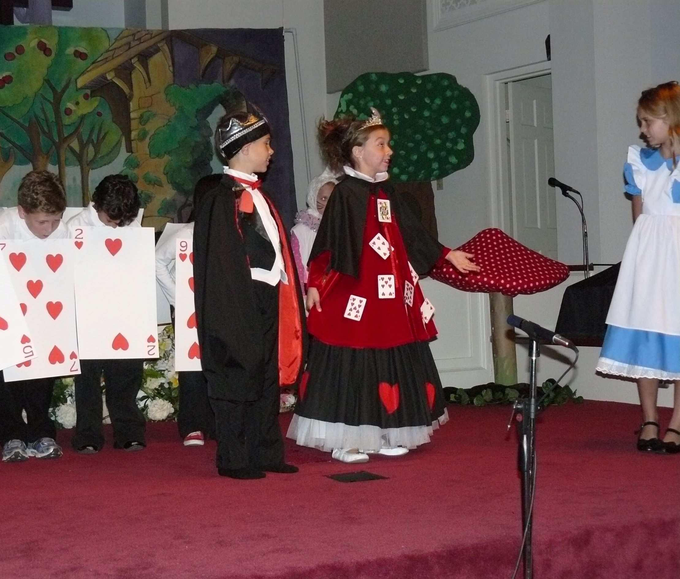 Elementary Students acting out great literature with drama - homeschooldrama.com